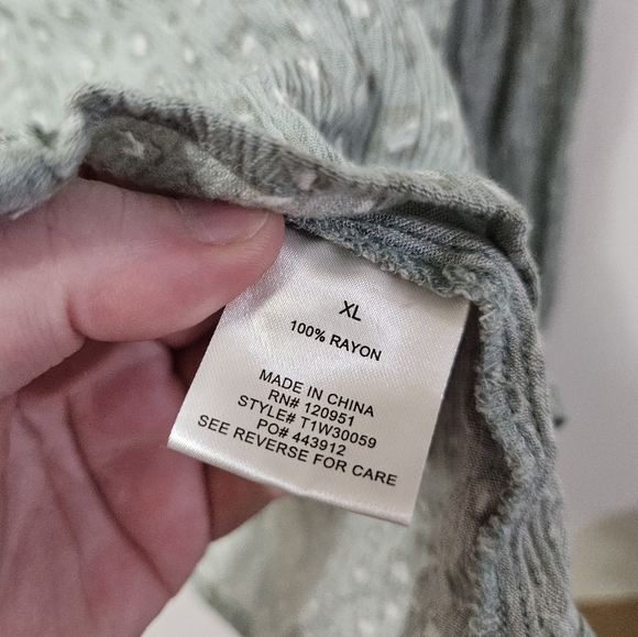 Hippie Rose button down cheetah print blouse! - Picture 3 of 5